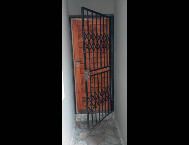 1 BEDROOM PROPERTY TO RENT IN BOKSBURG WEST